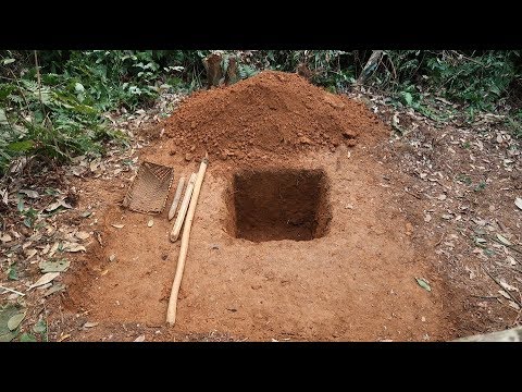 Survival Skills: Pit Latrine - Dig hole and building toilet in the middel of the jungle