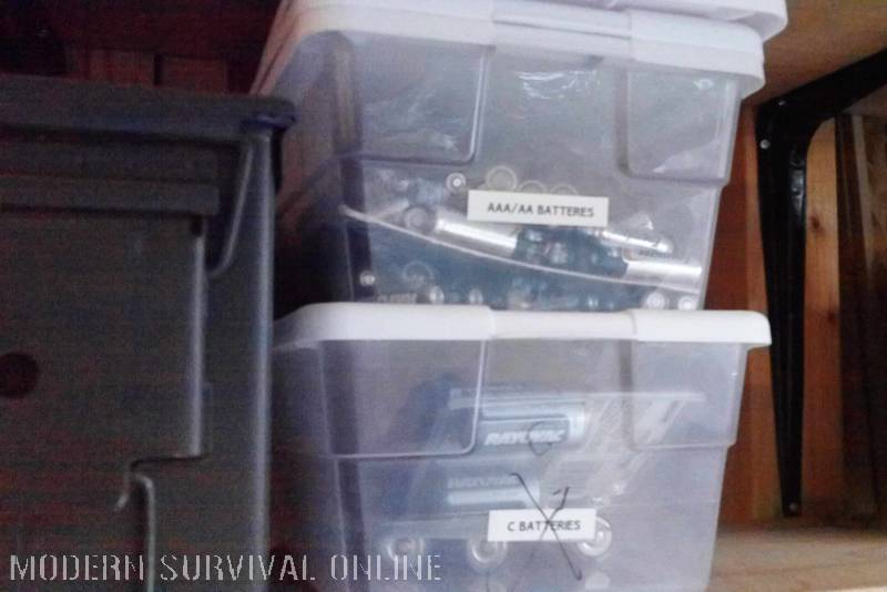 tupperware boxes with batteries