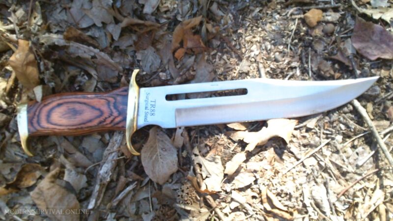 timber rattler bowie knife